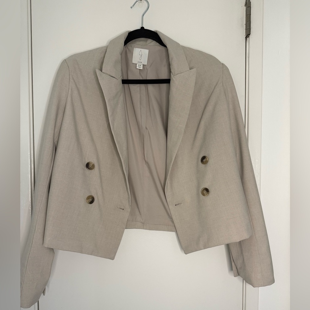 Joie Cropped Blazer in Beige size medium